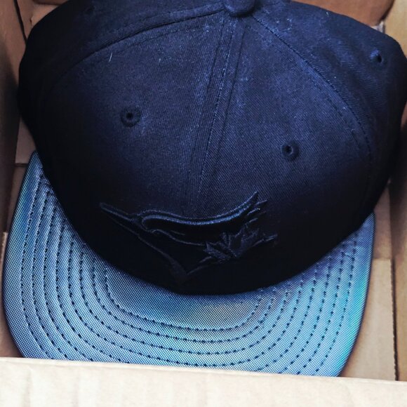 Rare Never Worn Blue Jays Baseball Cap, 7 3/8 New Era Cap - Picture 10 of 11